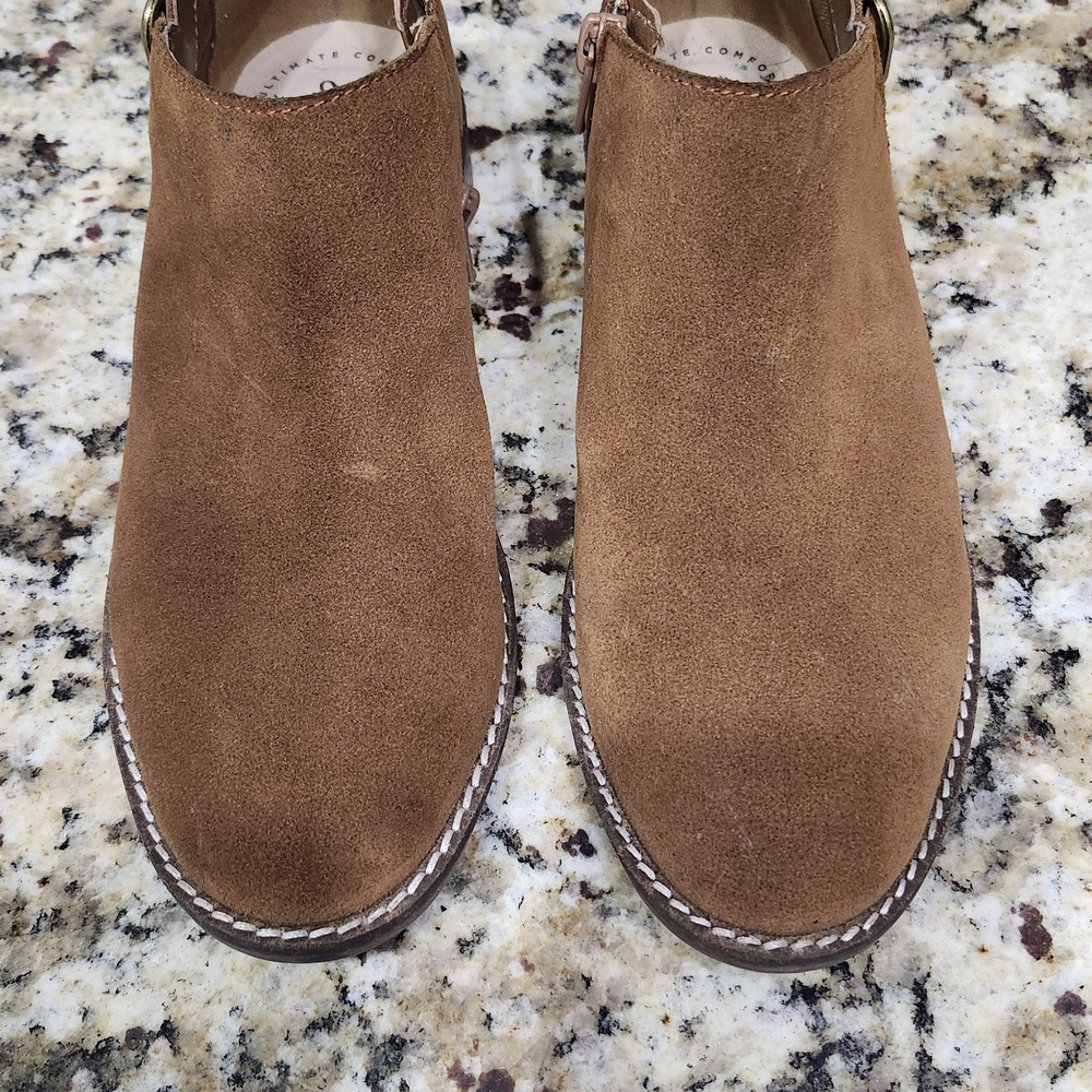 Clarks Tan Leather Ankle Boots
